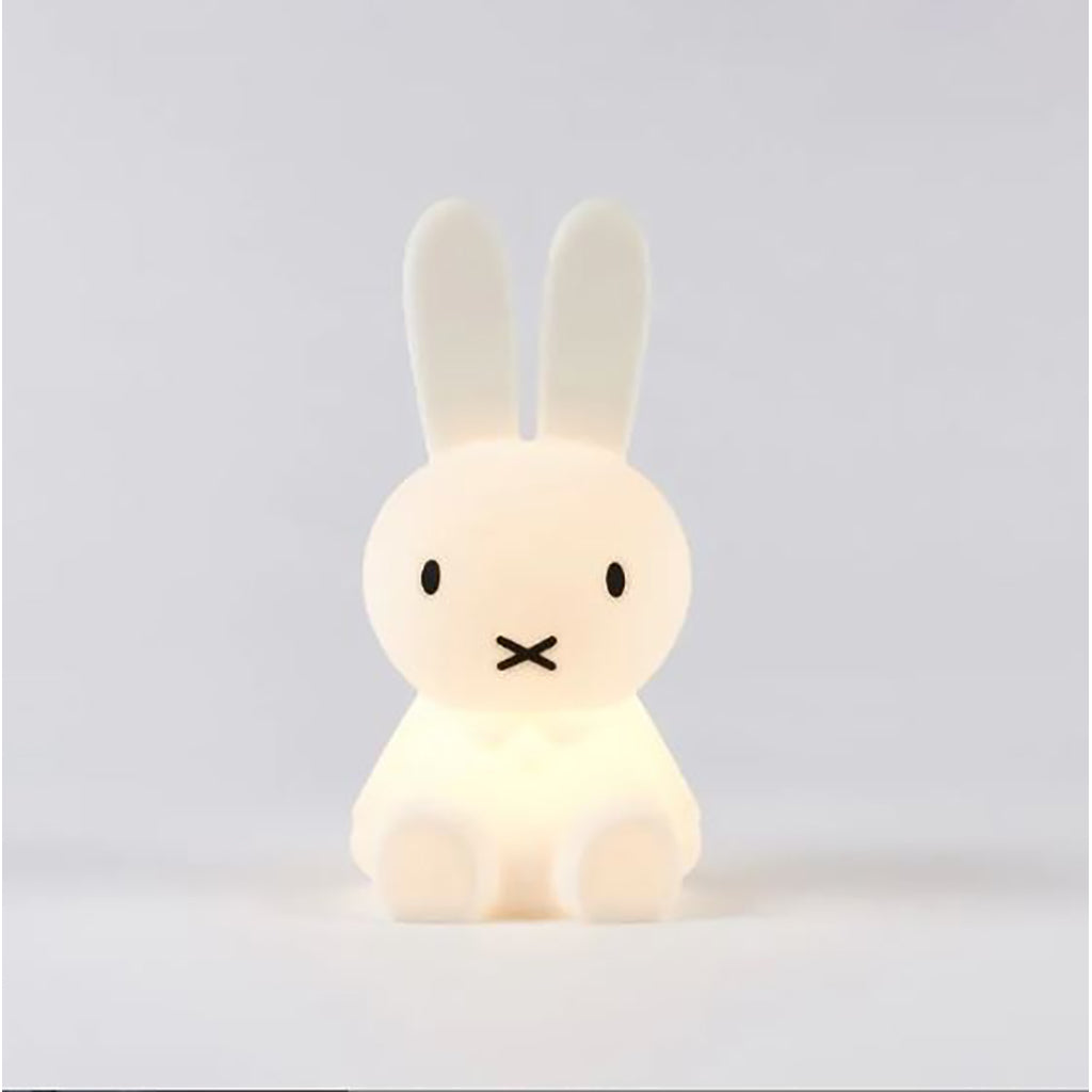 Mr Maria Miffy First Light, natlampe til børn, 30 cm - Kaninlampe i blød silikone
