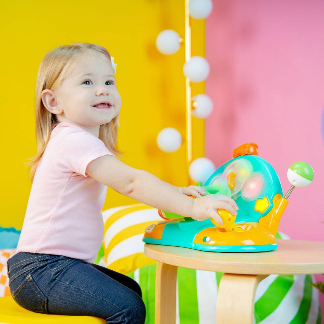 Bright Starts Babylegetøj, Lights & Colors køretøj