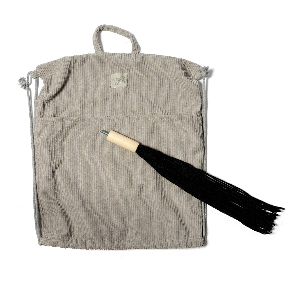 By Astrup Kæphest m. åben mund og aftagle hale, Brun