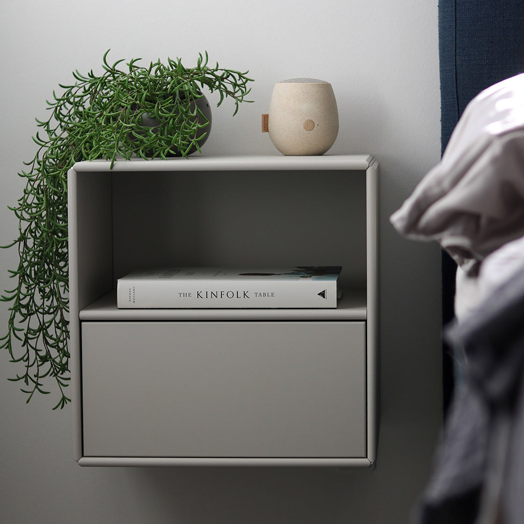 By Aulum Charlie natbord med skuffe, 40x40 cm - Mushroom