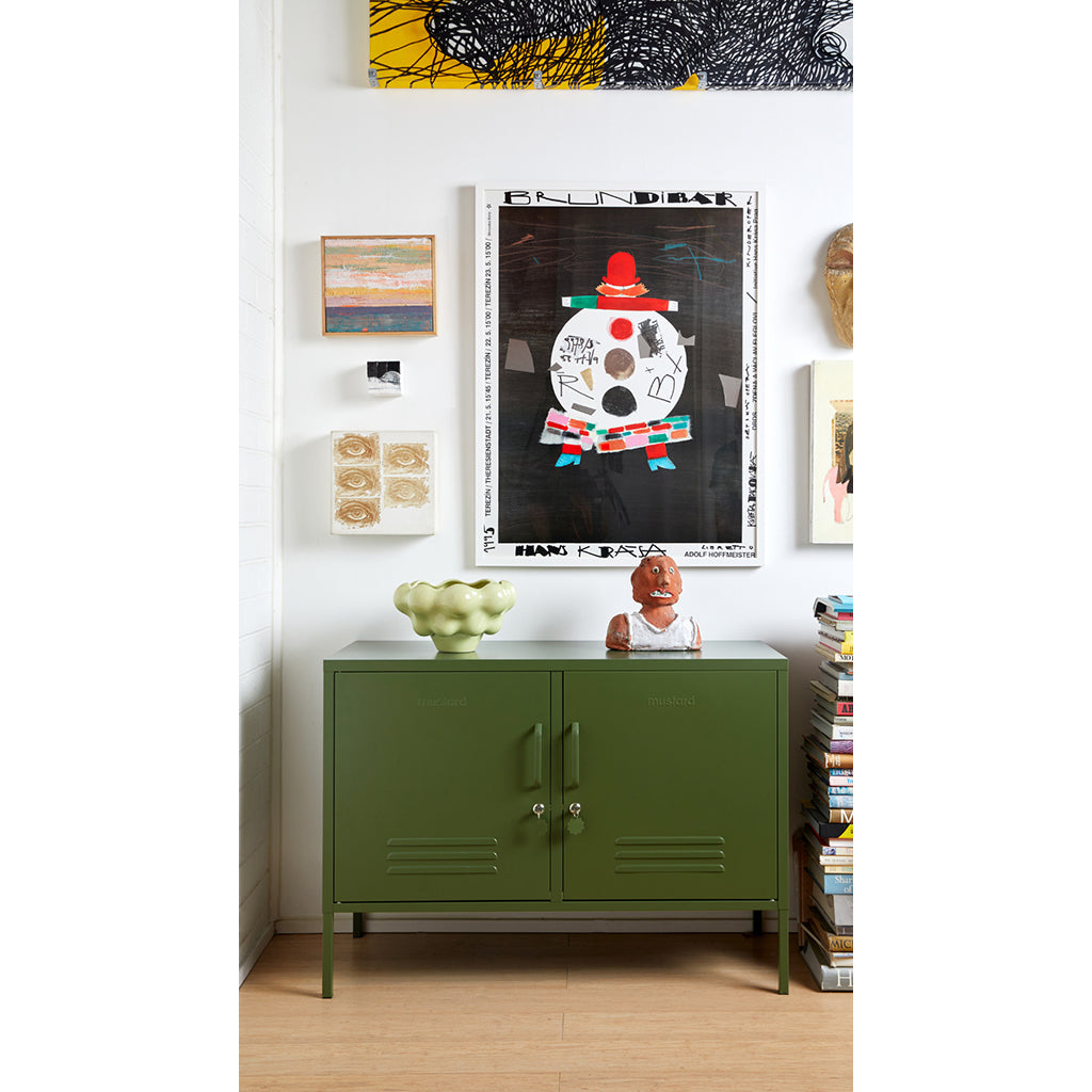 Mustard Made The Lowdown Skab, Olive ORDRE EFTER 11/12-25 BLIVER FØRST LEVERET I JANUAR 26