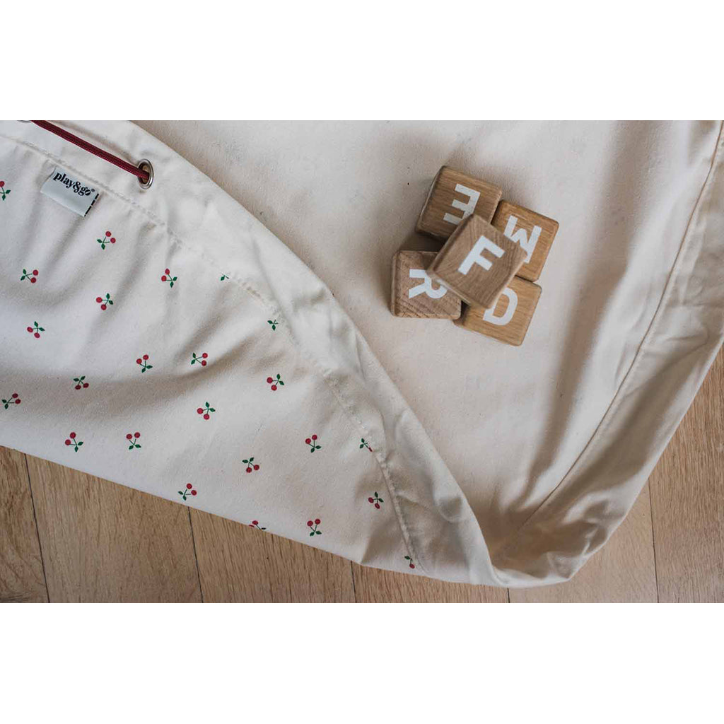 Play&Go To-i-én tæppe, Cherry Cherry