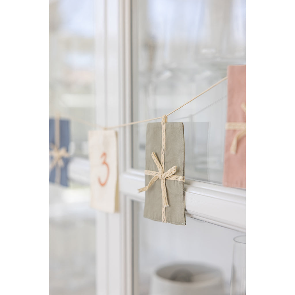 Sebra Fødselsdags ranke, gaver, tal 0-9, økologisk bomuld