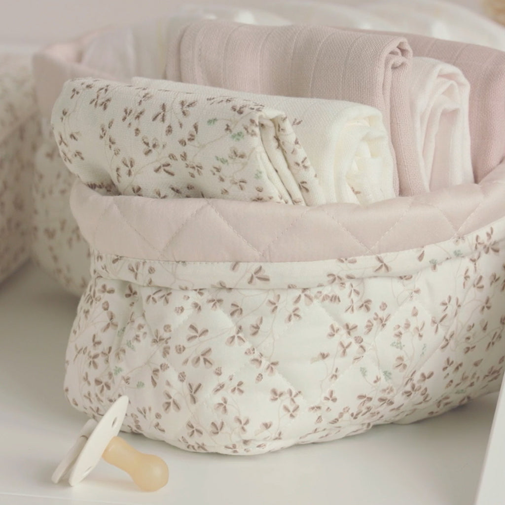 Cam Cam quiltet opbevaringskurv i stof, sæt m. 2 str. OCS - Lierre/Almond