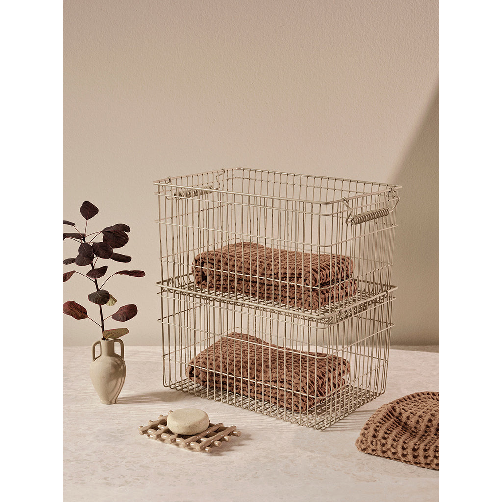 ferm Living trådkurv, Cala Stackable Baskets, Sæt m. 2 stk. - Poppy red