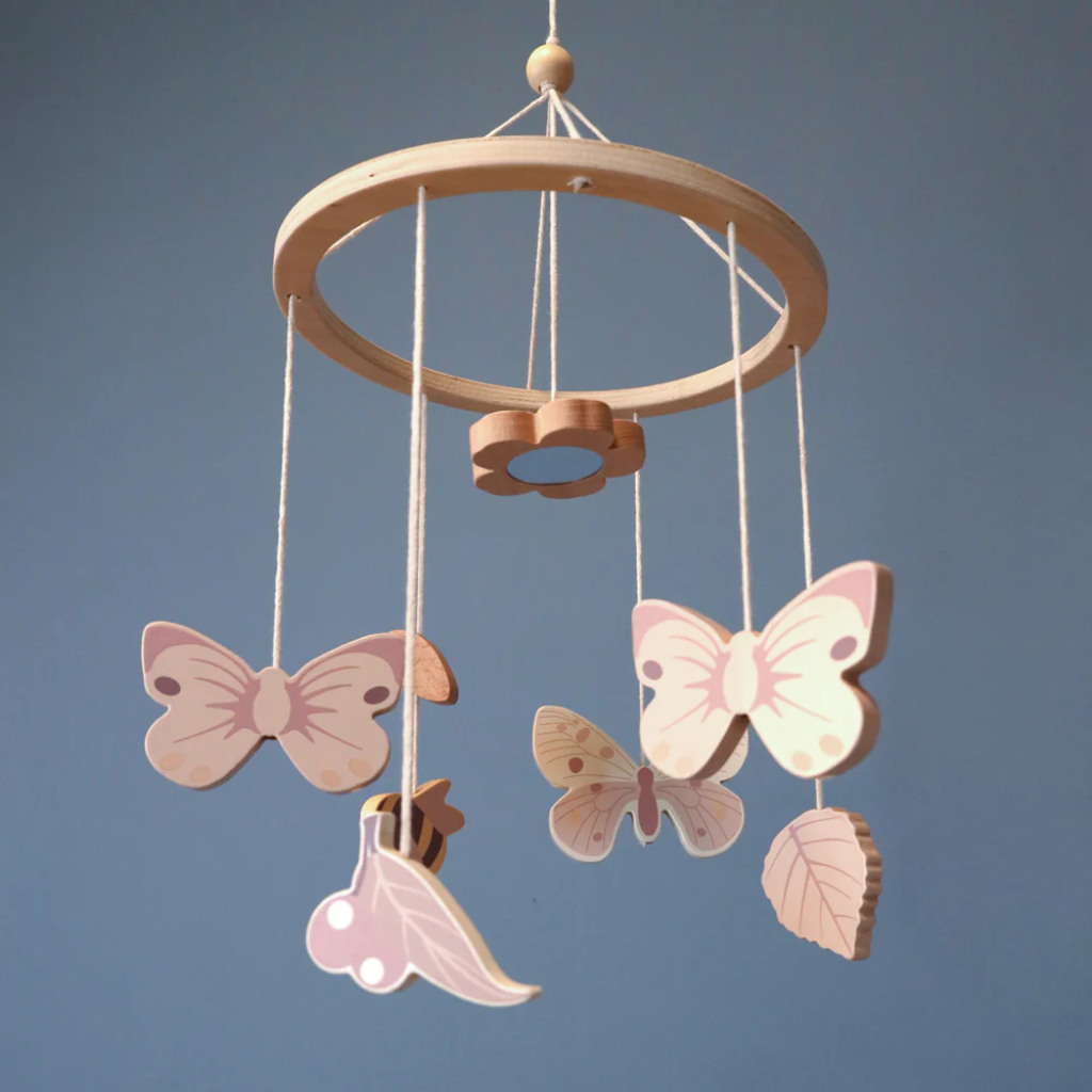 Cam Cam uro i træ, Butterflies