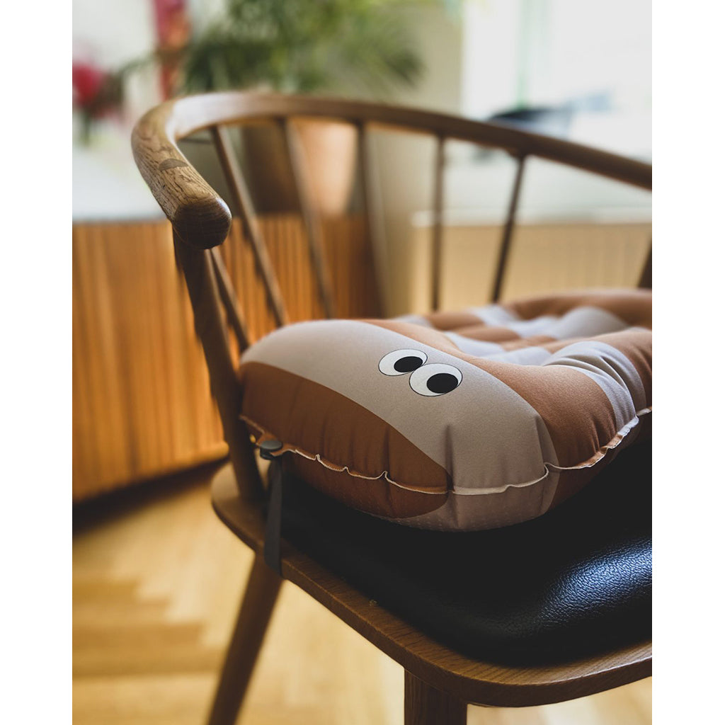 Noui Noui Have a seat, Oppustelig siddepude til børn - Stripes nude/mustard