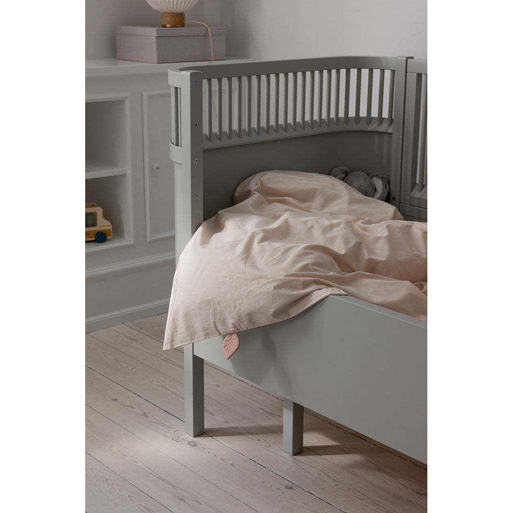 Sebra Juniorsengetøj, økologisk - Birchbark Rose