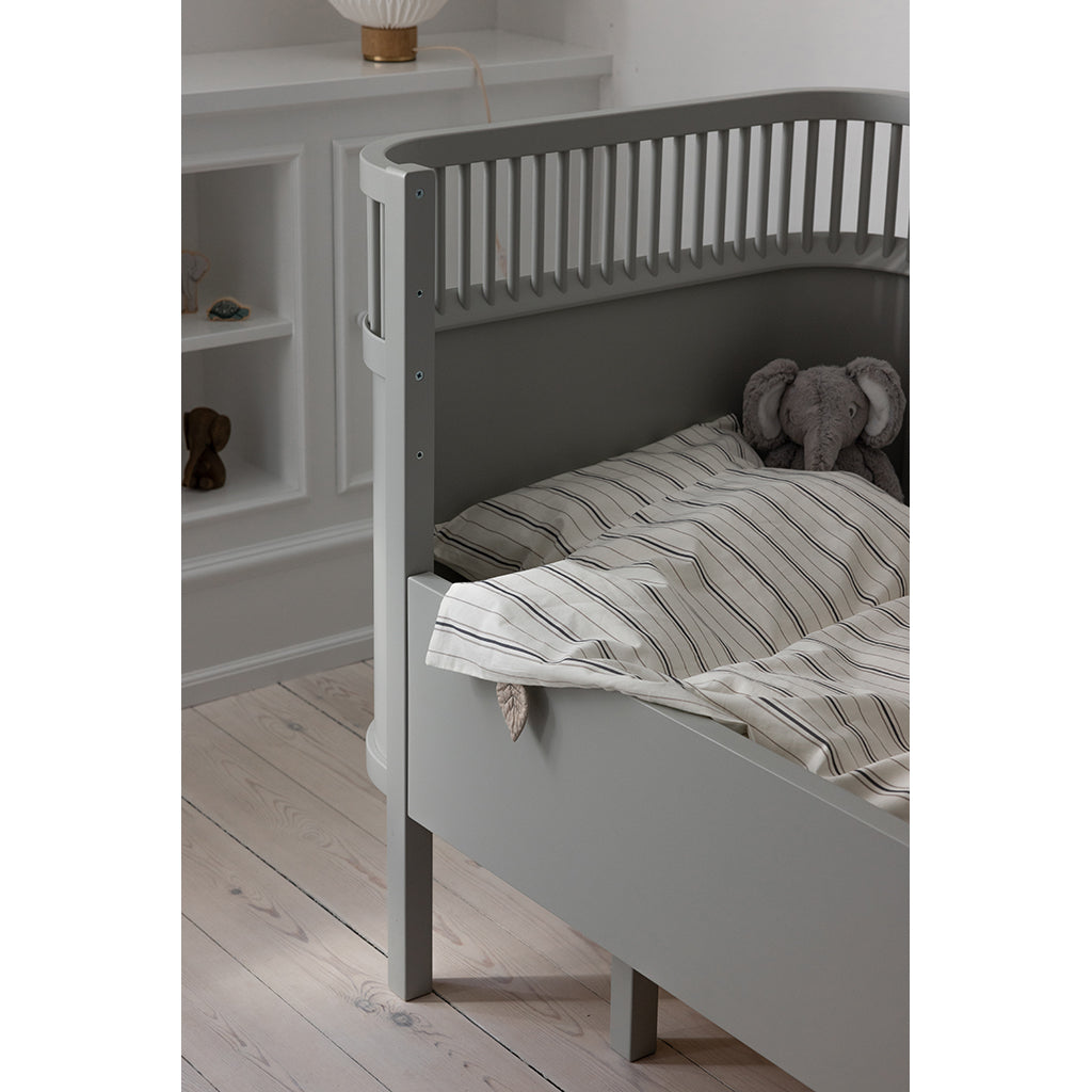 Sebra Juniorsengetøj, økologisk - Cream Stripe