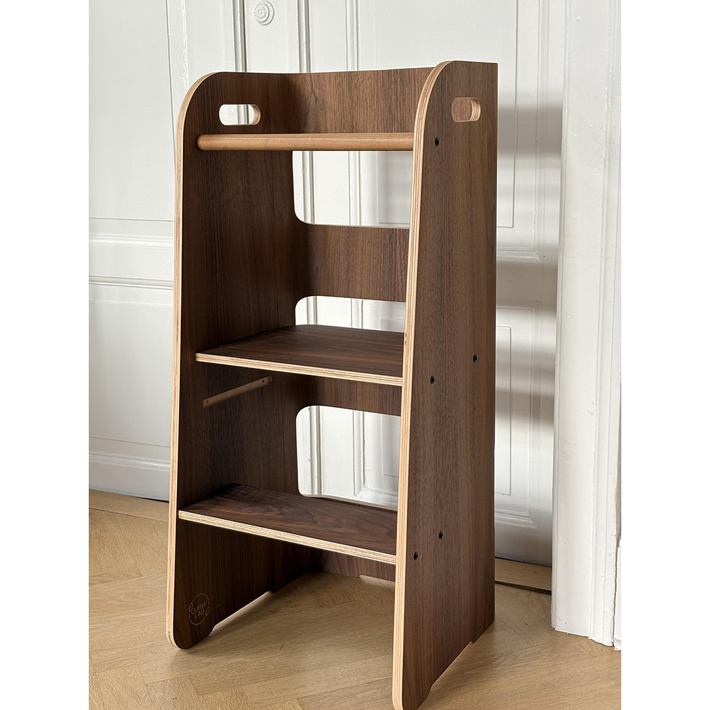 Curve-Lab, Læringstårn, Birk m. overflade af valnøddetræ