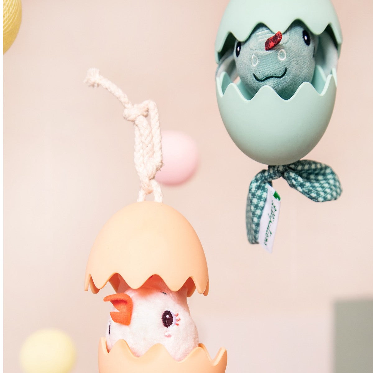 Lilliputiens aktivitetsophæng, Paulette dansende æg