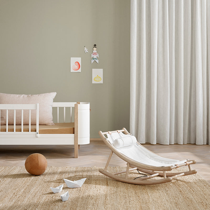 Oliver Furniture, Wood Baby & junior vippestol - Eg/white