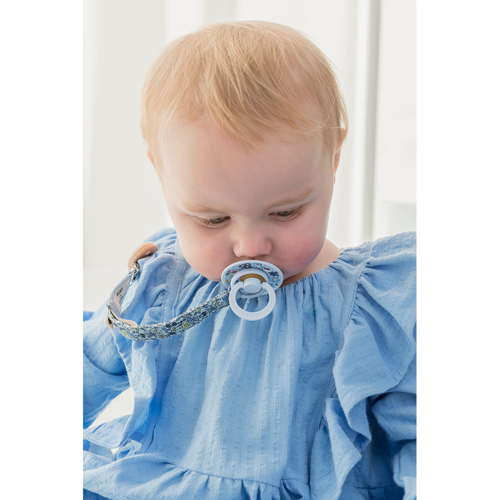Bibs Liberty, 2-pak Colour, sutter i naturgummi, str. 2 - Chamomile Lawn - Baby Blue Mix