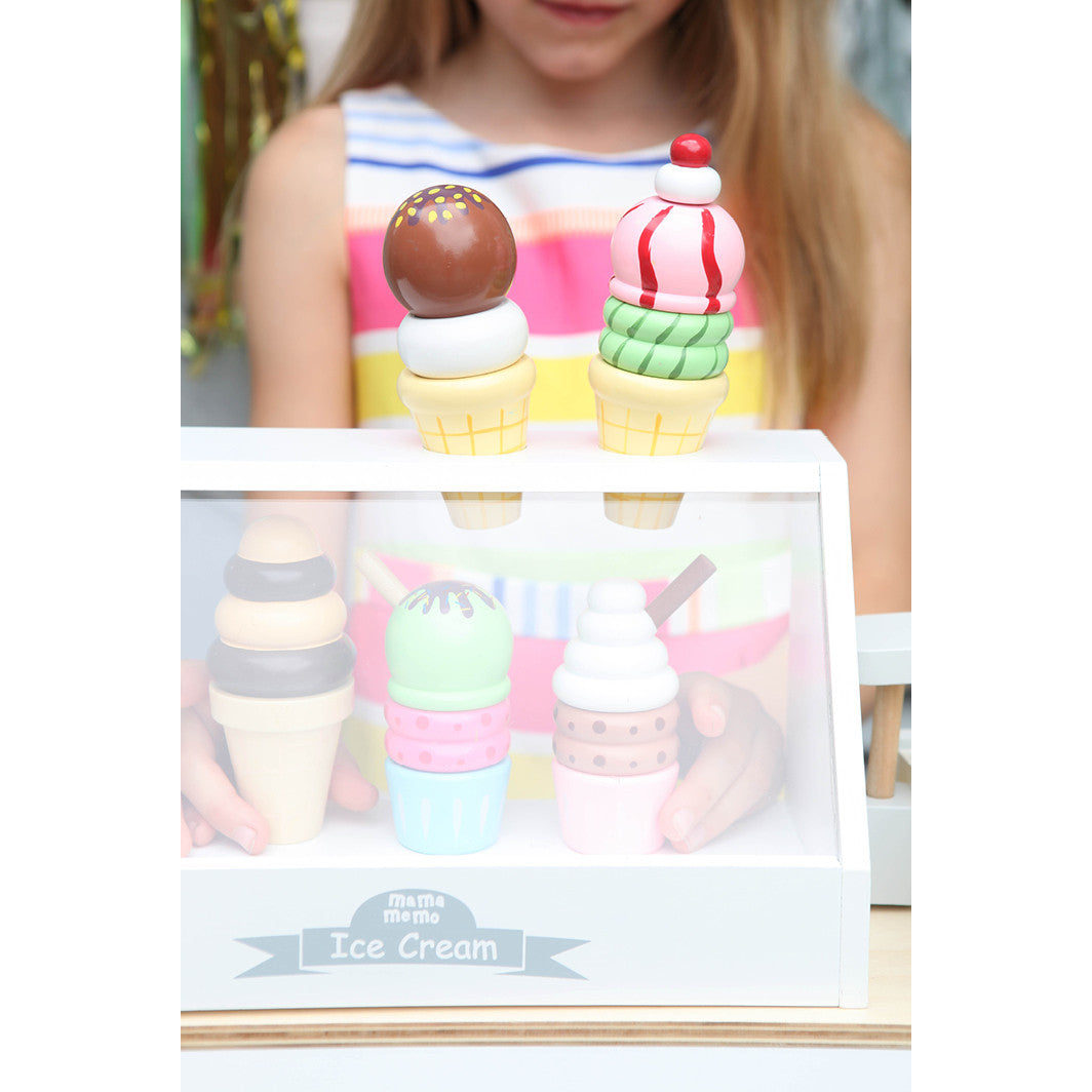 Mamamemo isbod i træ