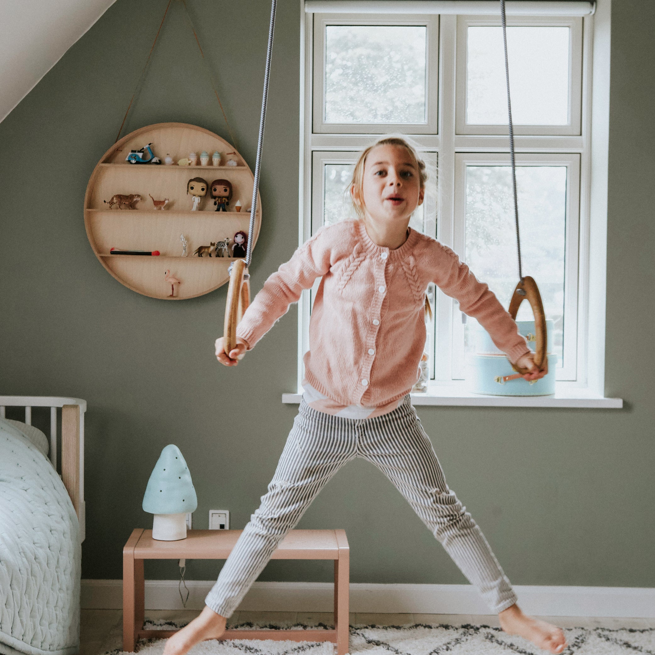 Lillagunga gymnastikringe, Oak - Black