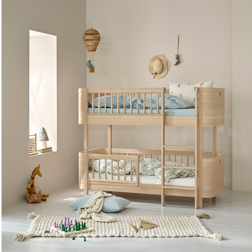 Oliver Furniture Wood møbler