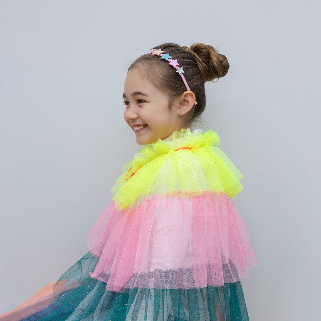Mimi &amp; Lula Kappe - Ruffle Rainbow Party