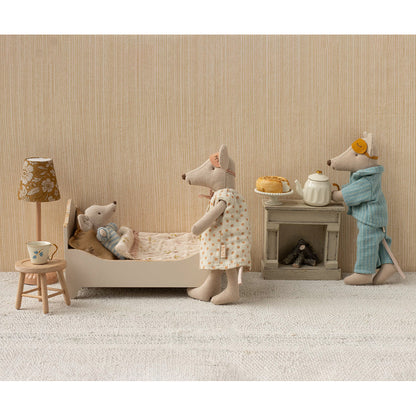 Maileg dukketilbehør, Seng til mus - råhvid
