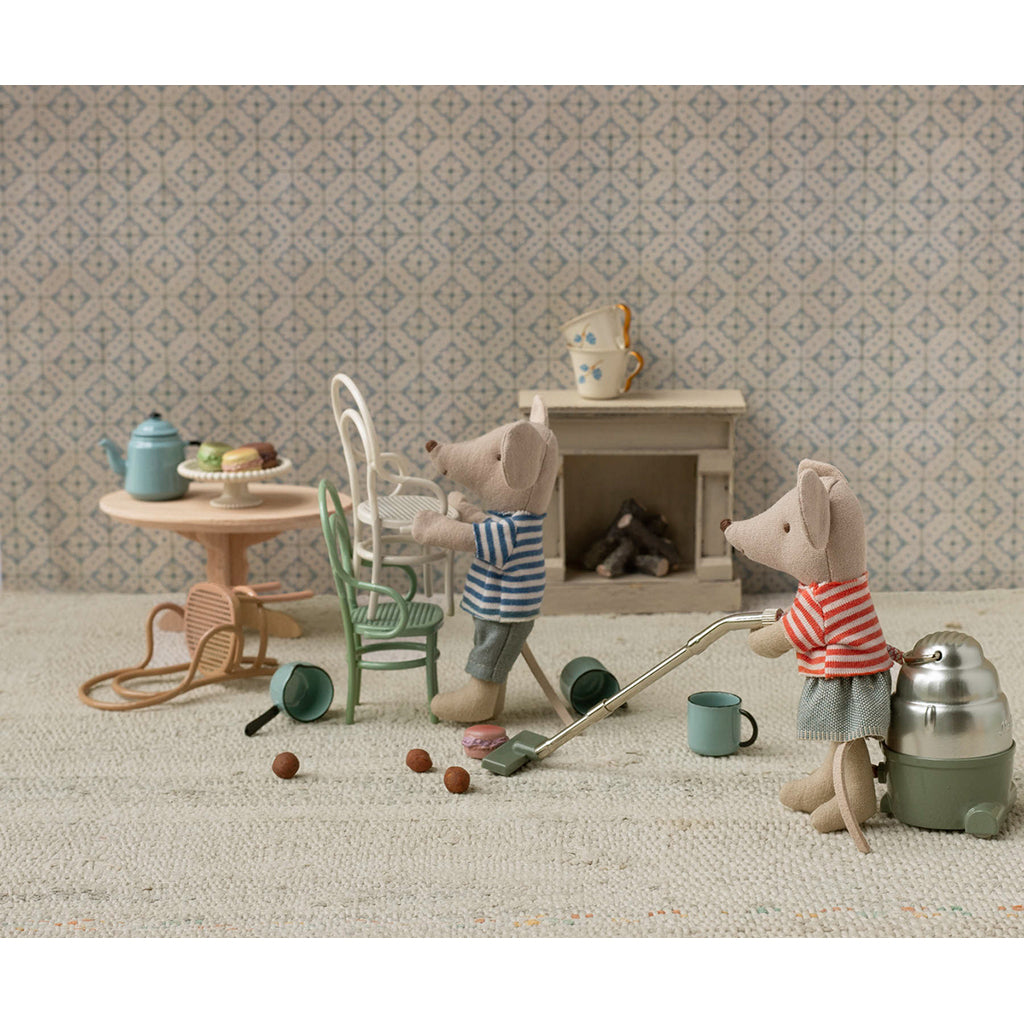 Maileg tilbehør til mus, Vintage stol - Råhvid