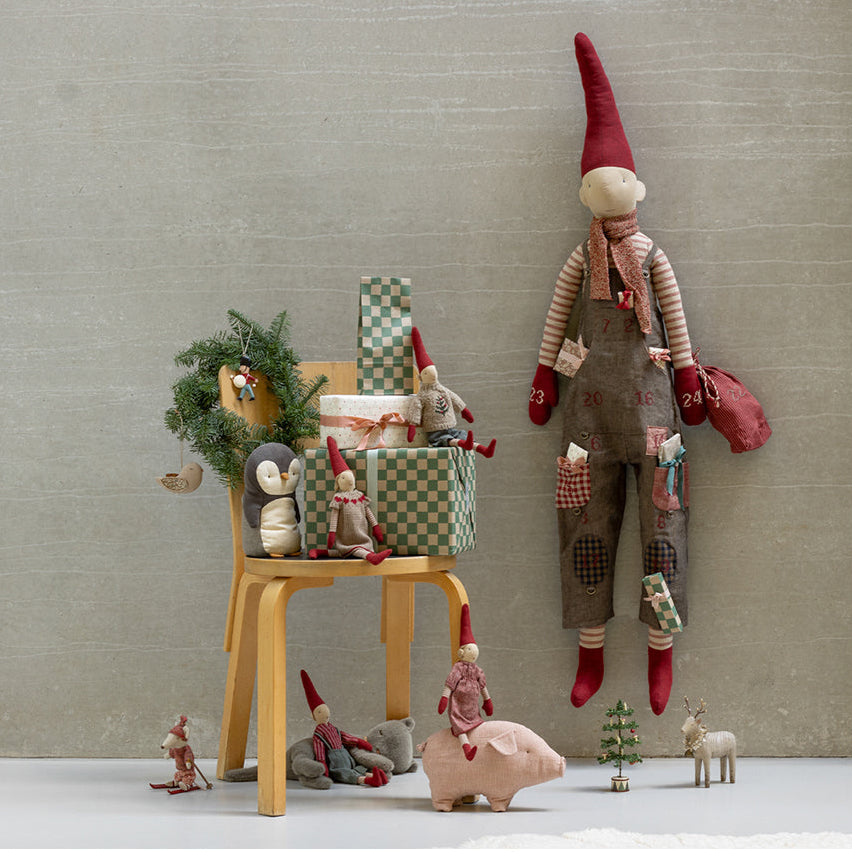Maileg Jul, Kalendernisse, 121 cm - Dreng