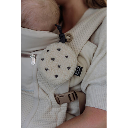 Flow Amsterdam Billy Comforter m hjertelyd, on the go - hjertemotiver