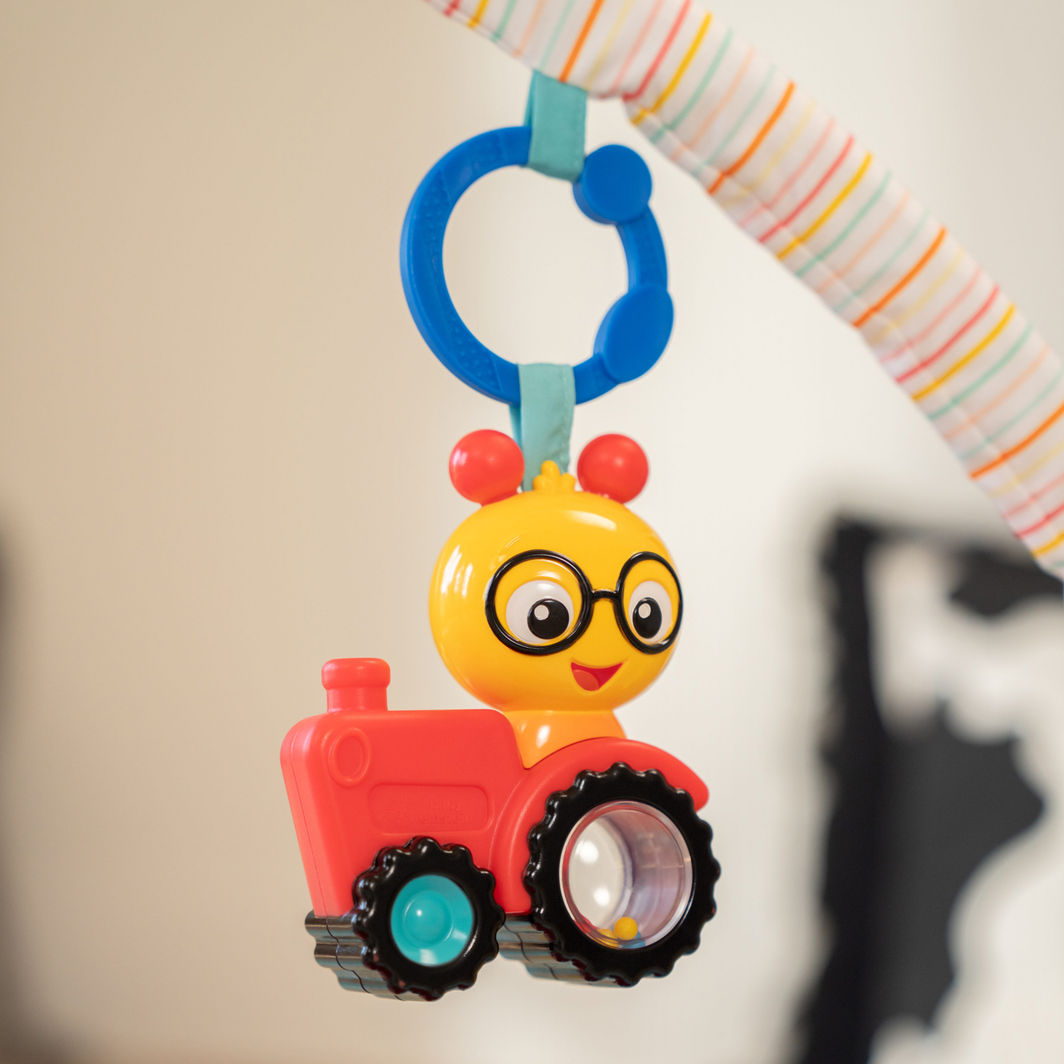 BABY Einstein Happy Harvest™ aktivitetstæppe med sanseoplevelser