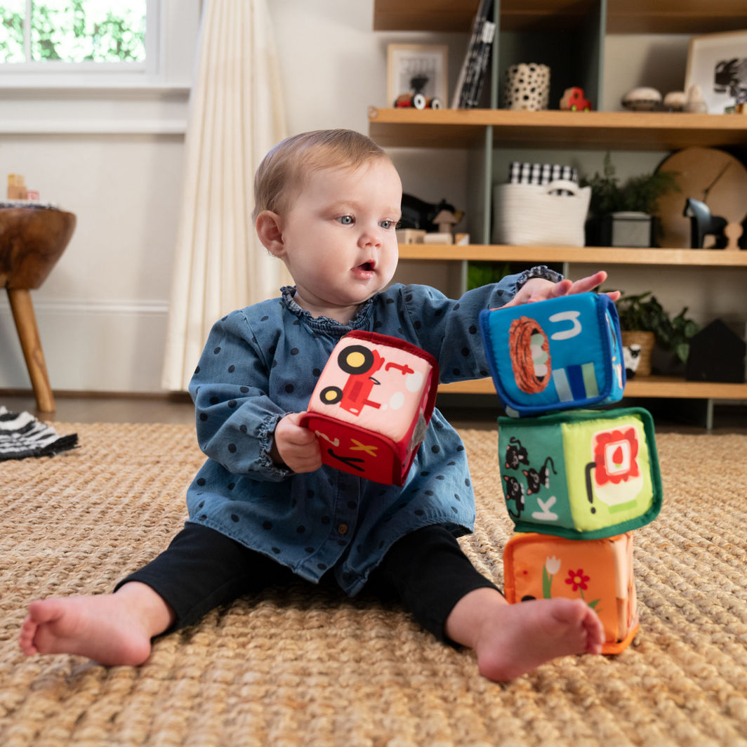 BABY Einstein Alpha Stacks™ bløde aktivitetsklodser