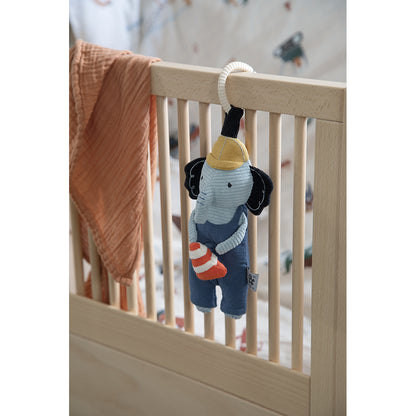 Sebra Musikuro, Elefant