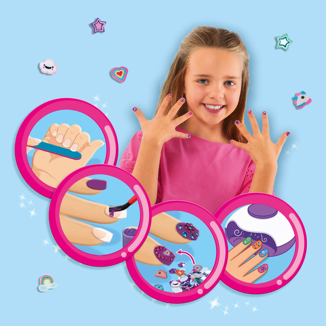 SES Creative neglesalon
