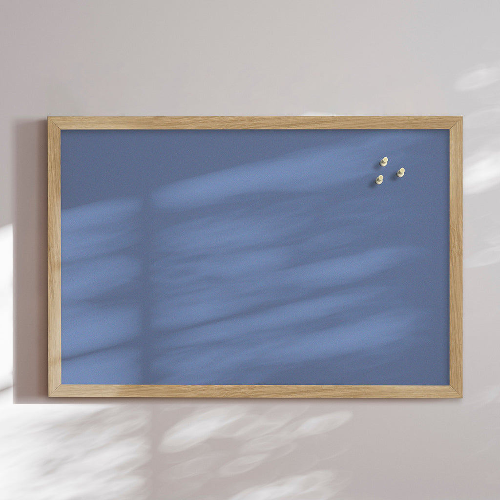 Opslagstavle m. egetræsramme, Centurion  62 x 42 cm