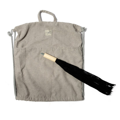 By Astrup Kæphest m. åben mund og aftagle hale, Brun