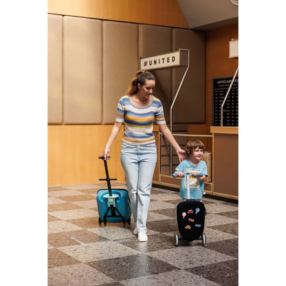 Micro Kuffert og løbehjul i ét - Junior Patch &amp; Play - Frosty Blue