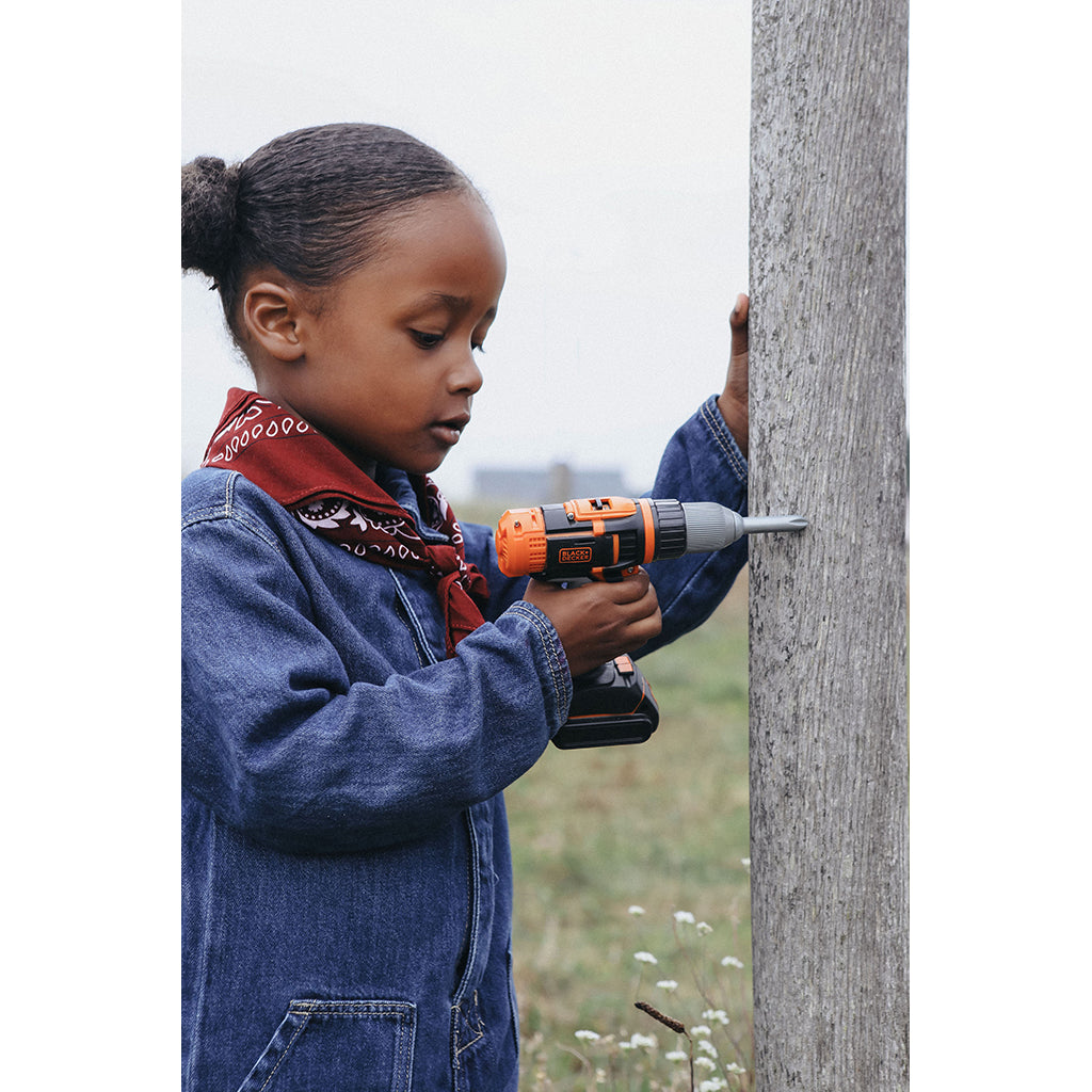 Black &amp; Decker skruemaskine m. batteri