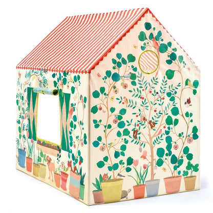 Djeco legetelt, Hus