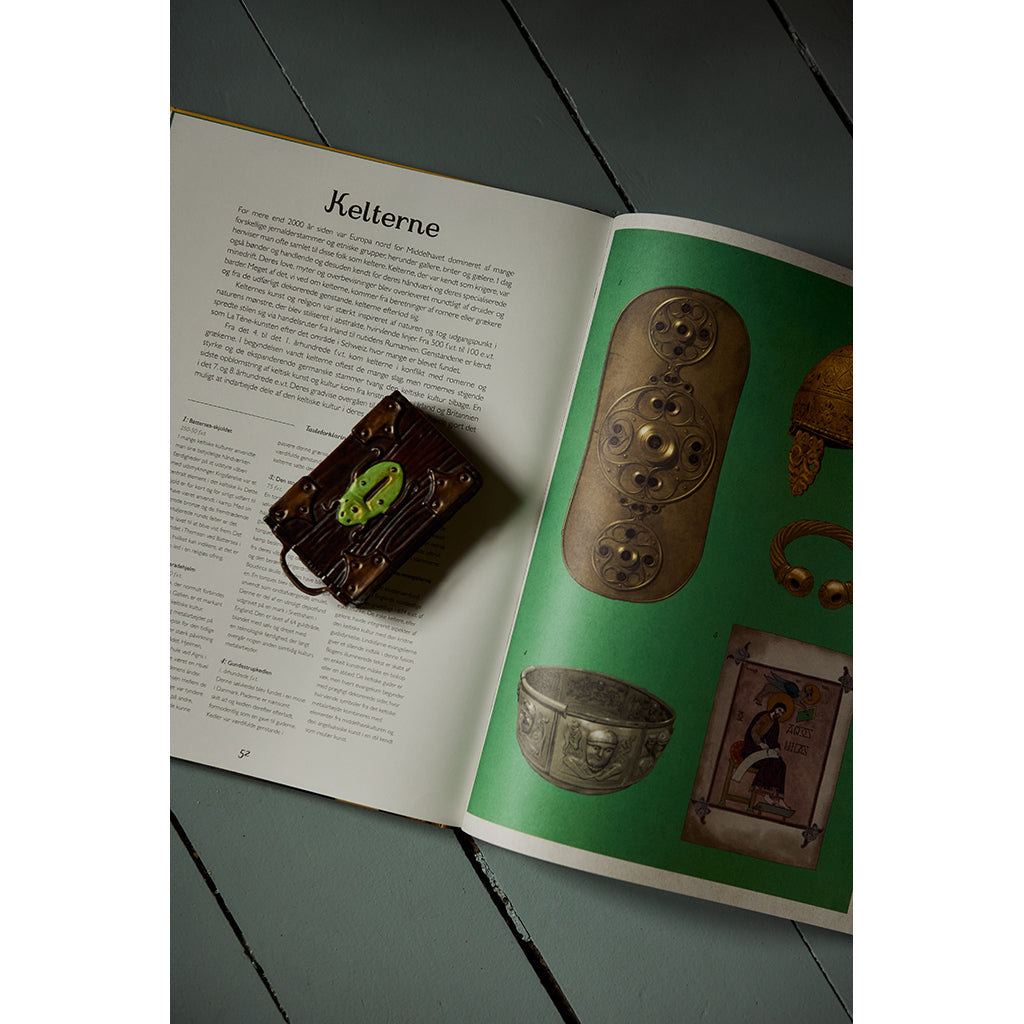 Forlaget Mammut, Historium