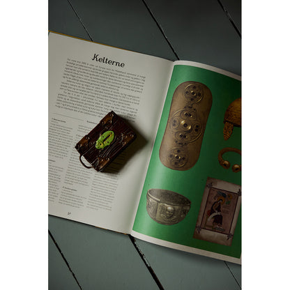 Forlaget Mammut, Historium