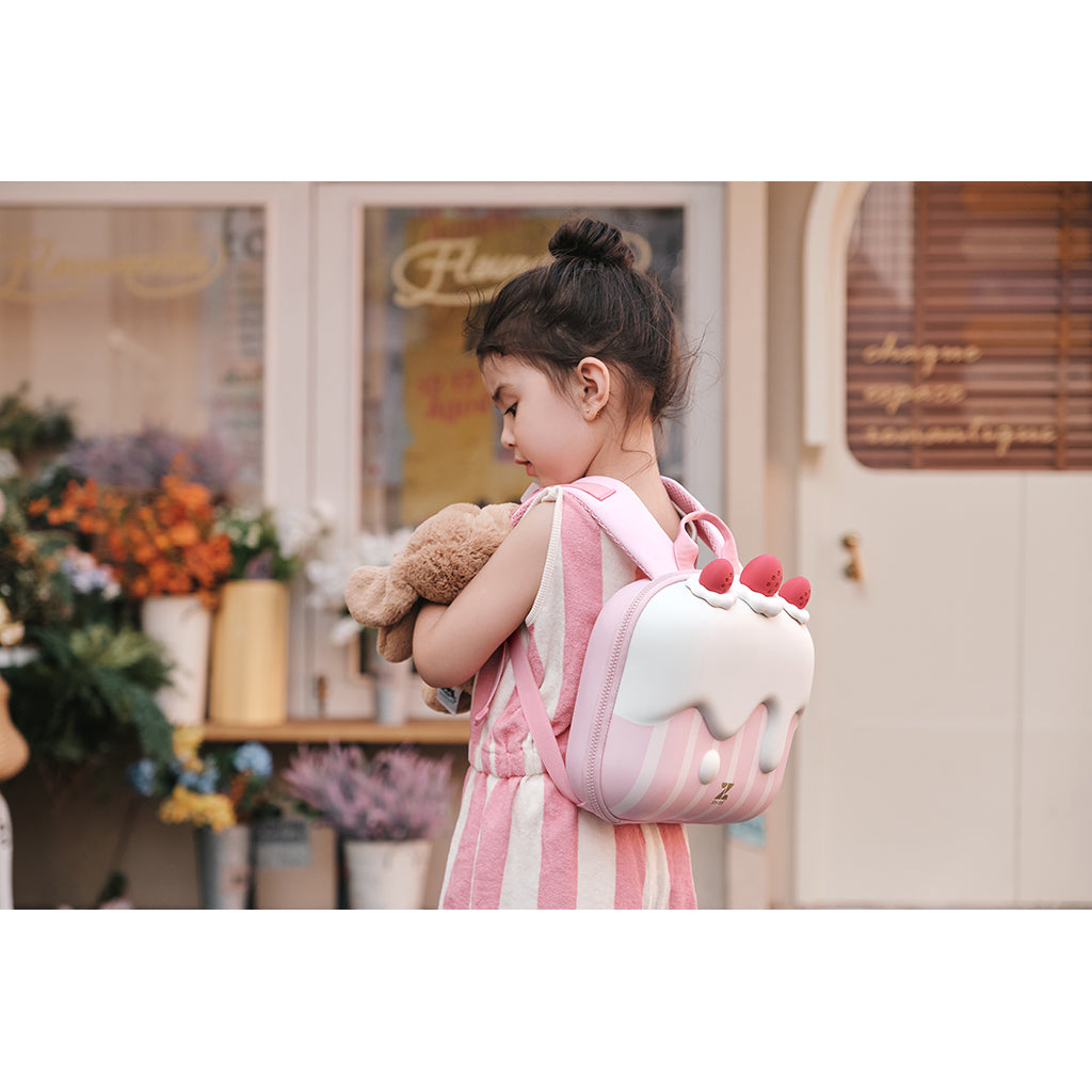 Zoy Zoii rygsæk, Strawberry cake