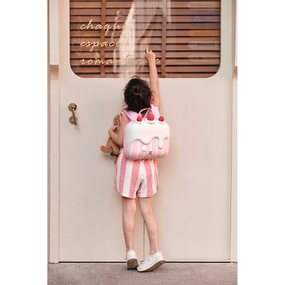 Zoy Zoii rygsæk, Strawberry cake