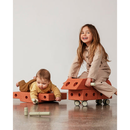Modu byggelegetøj i skum, Explorer sæt, 20 dele - Burnt orange/ Dusty green