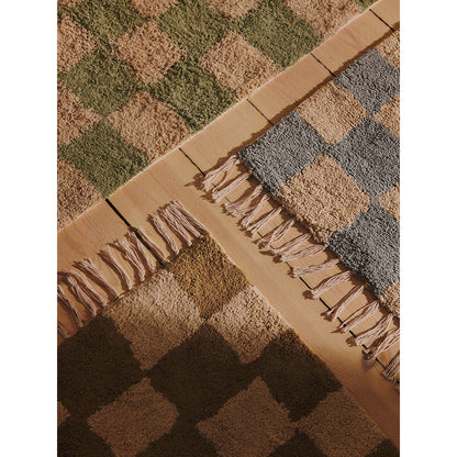 ferm Living gulvtæppe, Mara washable Rug, Elm green/warm sand - 80 x 150 cm