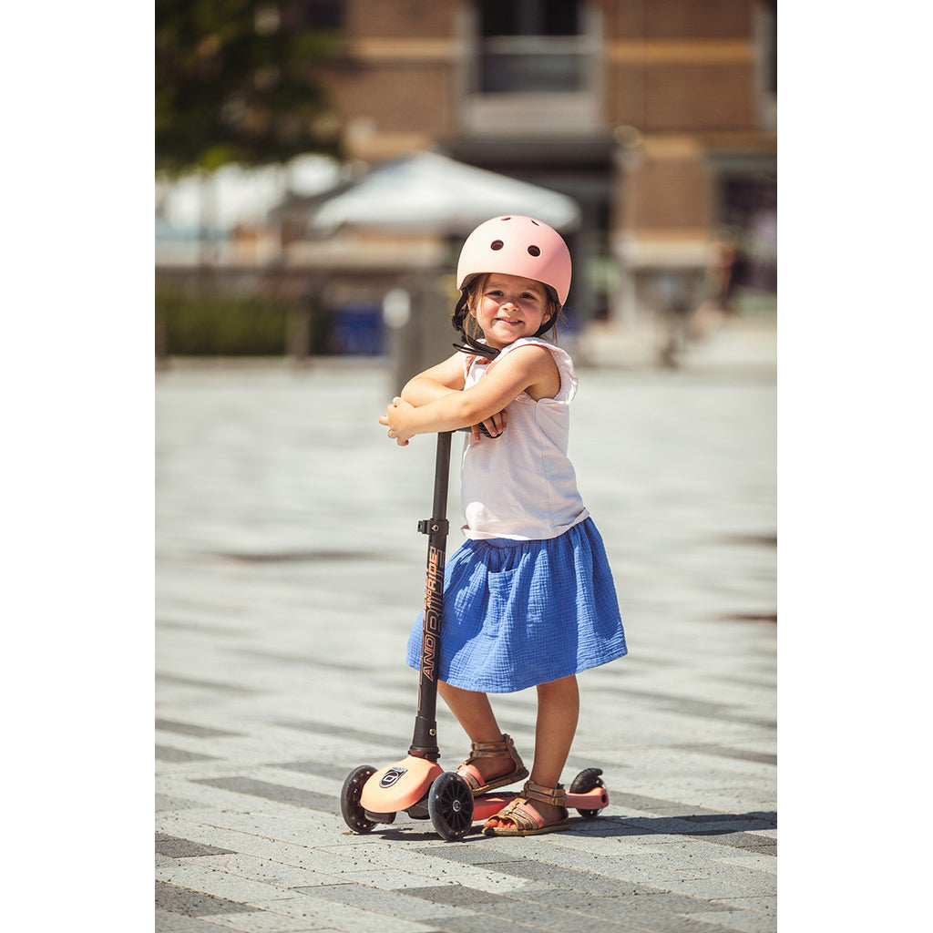 Scoot and Ride Highway Kick 3, løbehjul - LED Peach