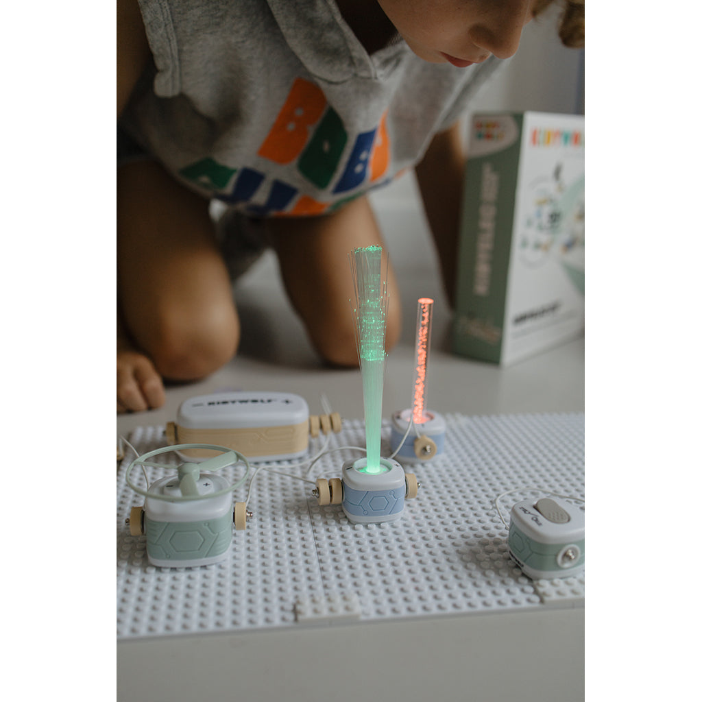 Kidyelec-Expert, Eksperimentsæt om strøm og el - 18 dele