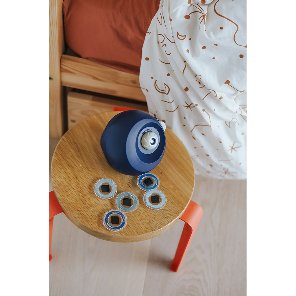 Kidystar, Roterende billedprojektor - Galaxe/rum-tema