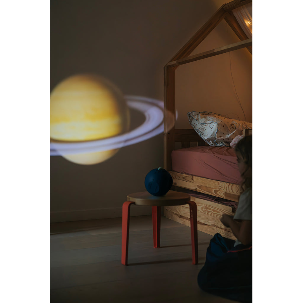 Kidystar, Roterende billedprojektor - Galaxe/rum-tema