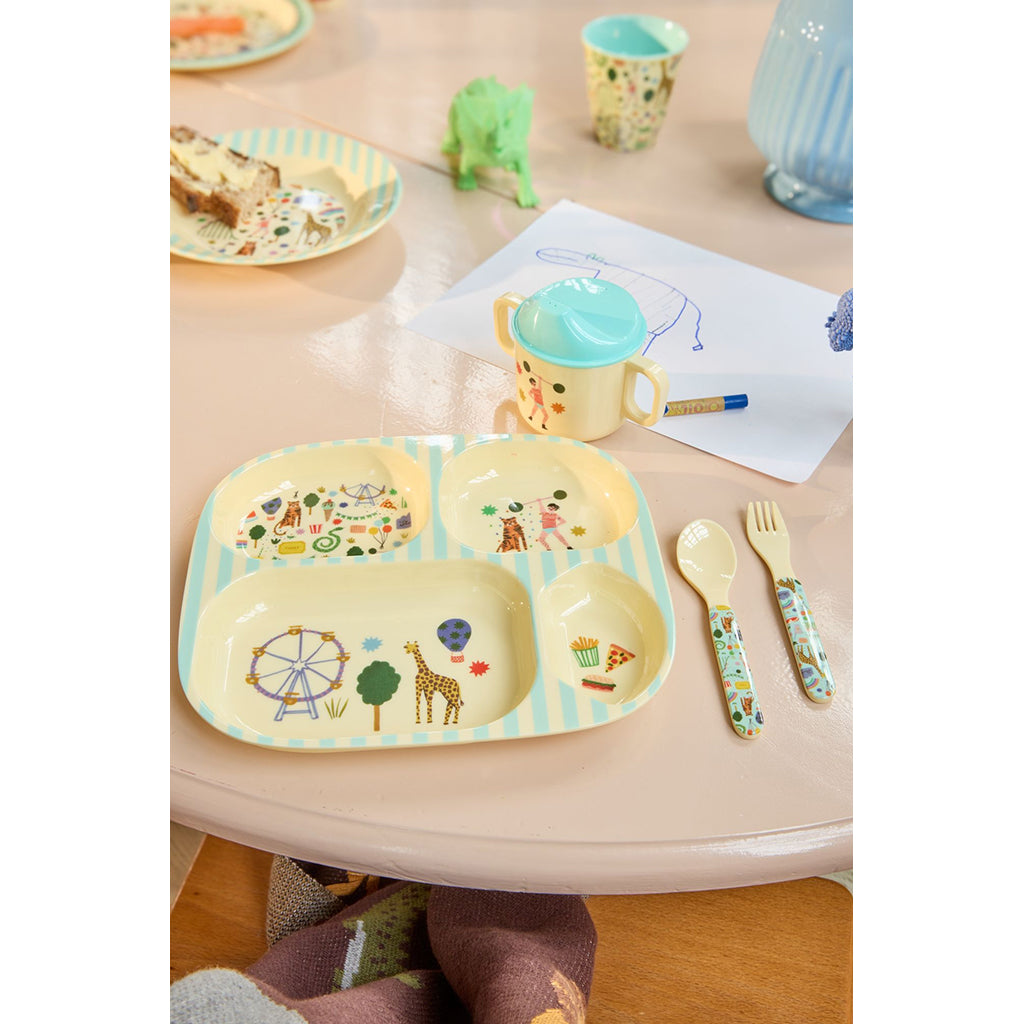 Rice 4-delt børnetallerken i melamin, Fun Fair print - Mint