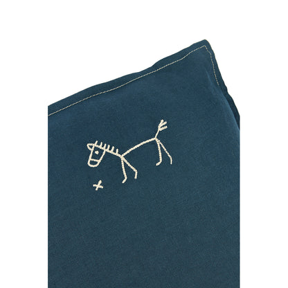 Nobodinoz broderet pude, 45 x 45 cm, vasket fransk hør - Deep blue