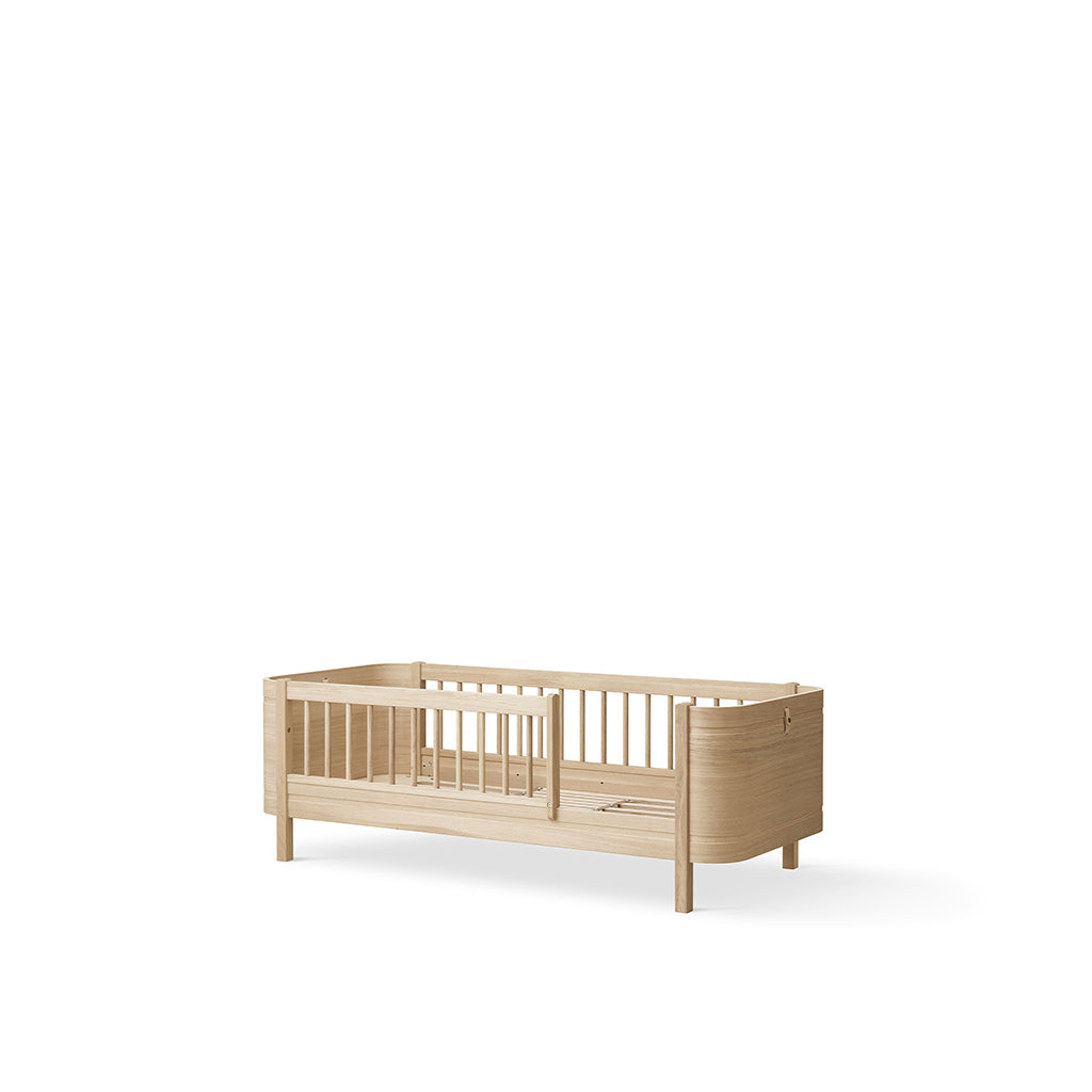 Oliver Furniture, Wood Mini+ juniorseng - Eg