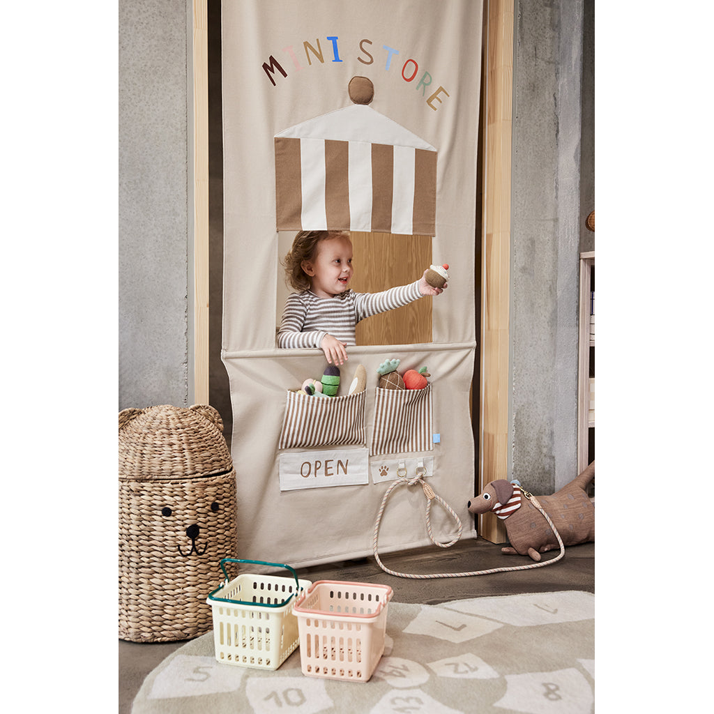 OYOY Yummy Mini store, Butiksgardin