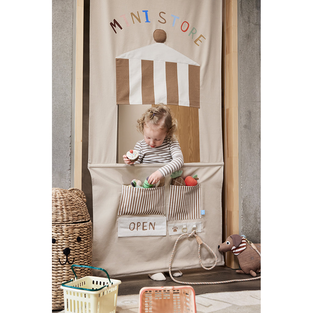 OYOY Yummy Mini store, Butiksgardin