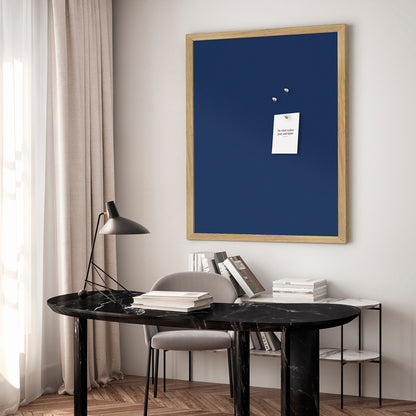 Opslagstavle m. egetræsramme, Dark Blue 62 x 42 cm